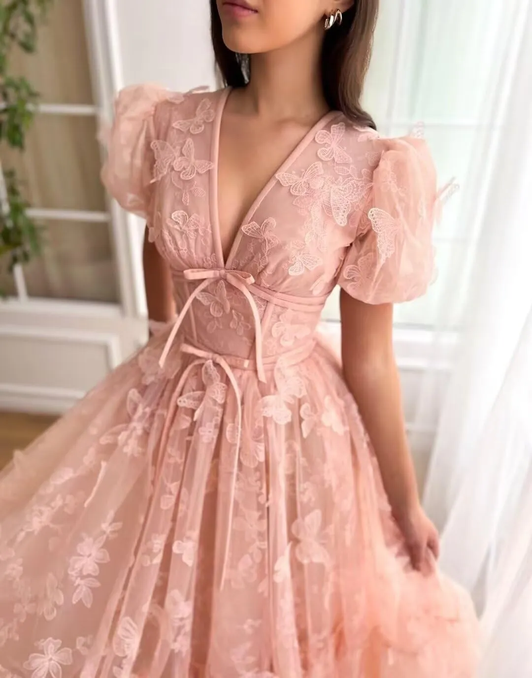 3D Butterfly Tulle Prom Dress for Teens Lace Tea Length Princess Homecoming Dresses Short Sleeve Party Gown