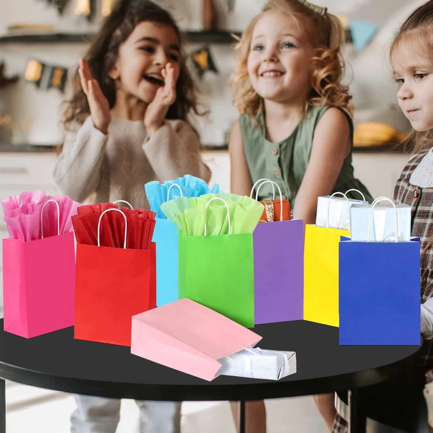 BLEWINDZ 32 Pieces Gift Bags with 32 Tissues, 8 Colors Party Favor Bags with Handles, Rainbow Gift Bag for Wedding, Birthday, Party Supplies and Gifts