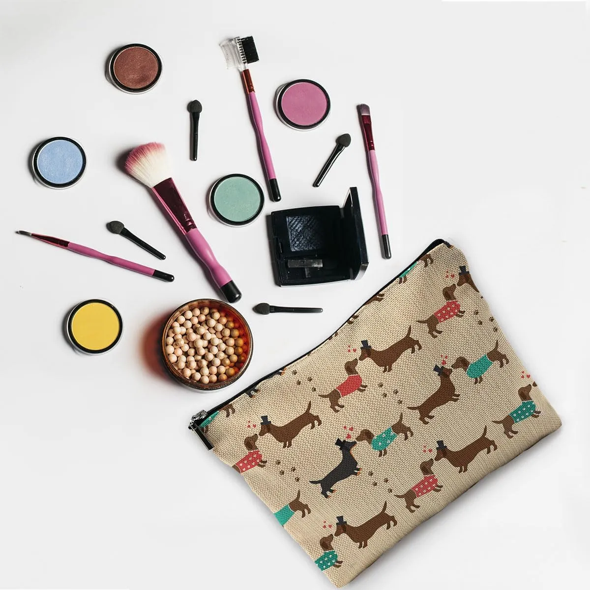 Dachshund Valentine Makeup Bag - Love & Dachshund Gifts for Her, Wife, Girlfriend & Mom - Small Cosmetic Bag for Purse