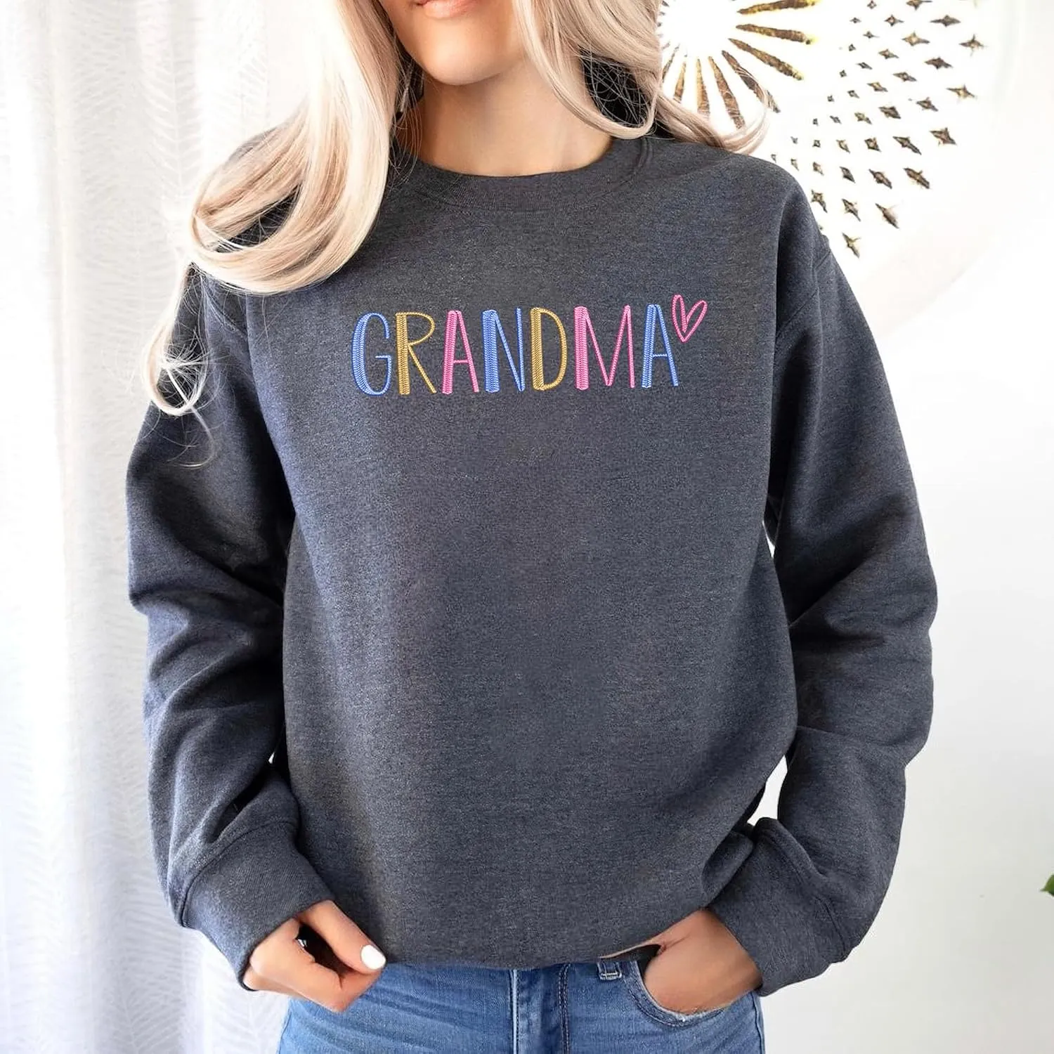 GODMERCH Embroidered Grandma Sweatshirt, Gifts Birthday Mothers Day for Grandma, Embroidery Crewneck Sweatshirts for Women
