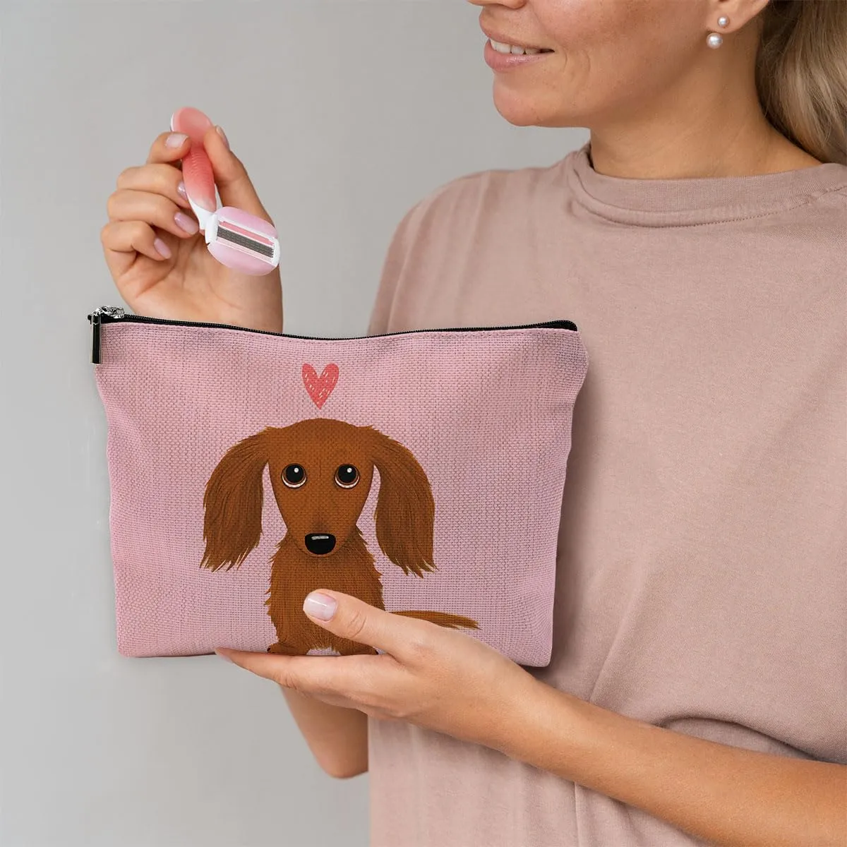 Long-Haired Dachshund Cartoon Wiener Dog Heart Makeup Bag Travel Cosmetic Bags,Funny Dachshund Puppy Dog Cosmetic Makeup Bags With Zipper Pouch Travel Toiletry Case,Dachshun,Pink Cosmetic Bag