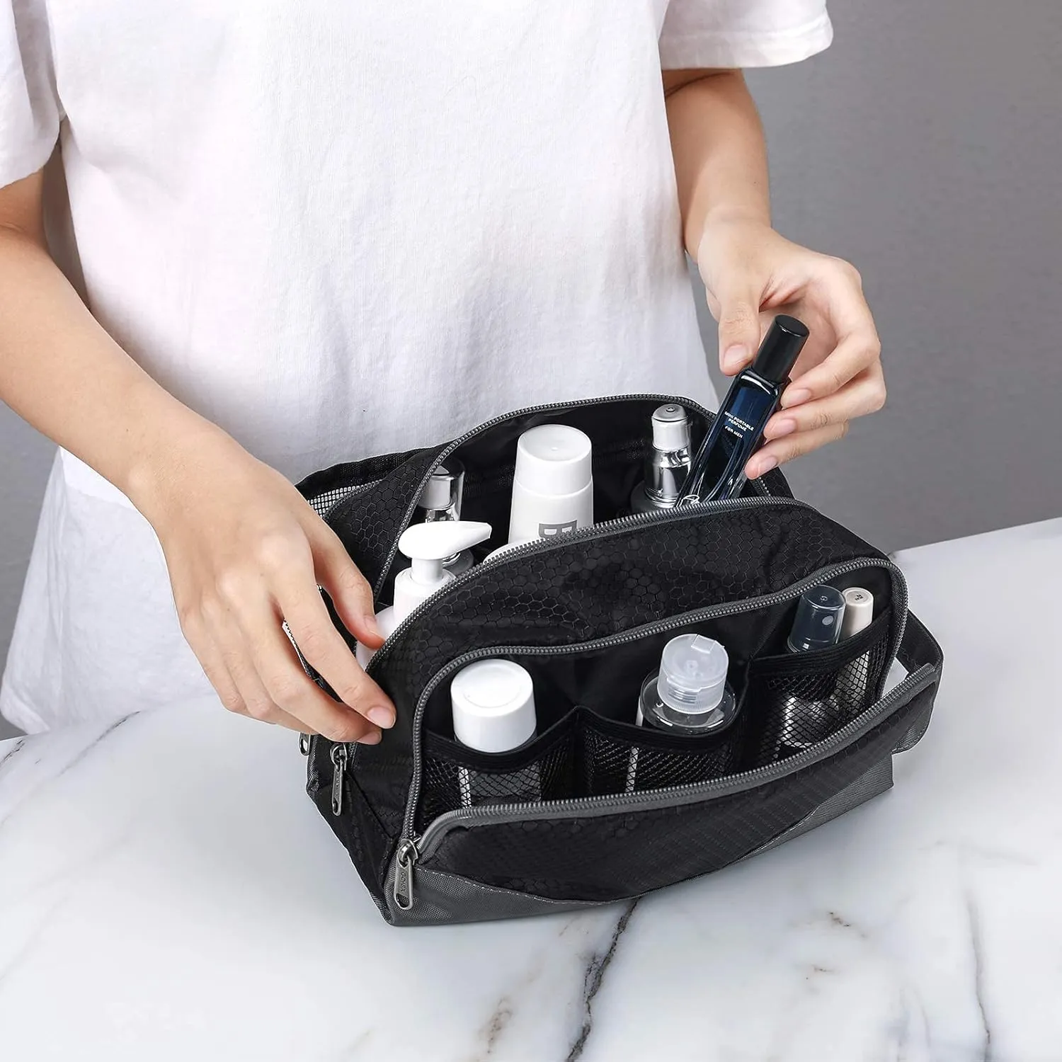 Travel Toiletry Bag Nylon, Gonex Dopp Kit Shaving Bag Toiletry Organizer Black