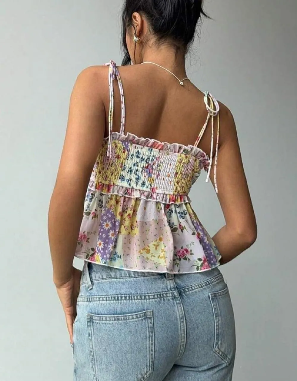 Women Floral Mesh Cami Crop Top Y2k V Neck Ruffle Spaghetti Strap Tank Tops Sexy Low Cut Going Out Camisole